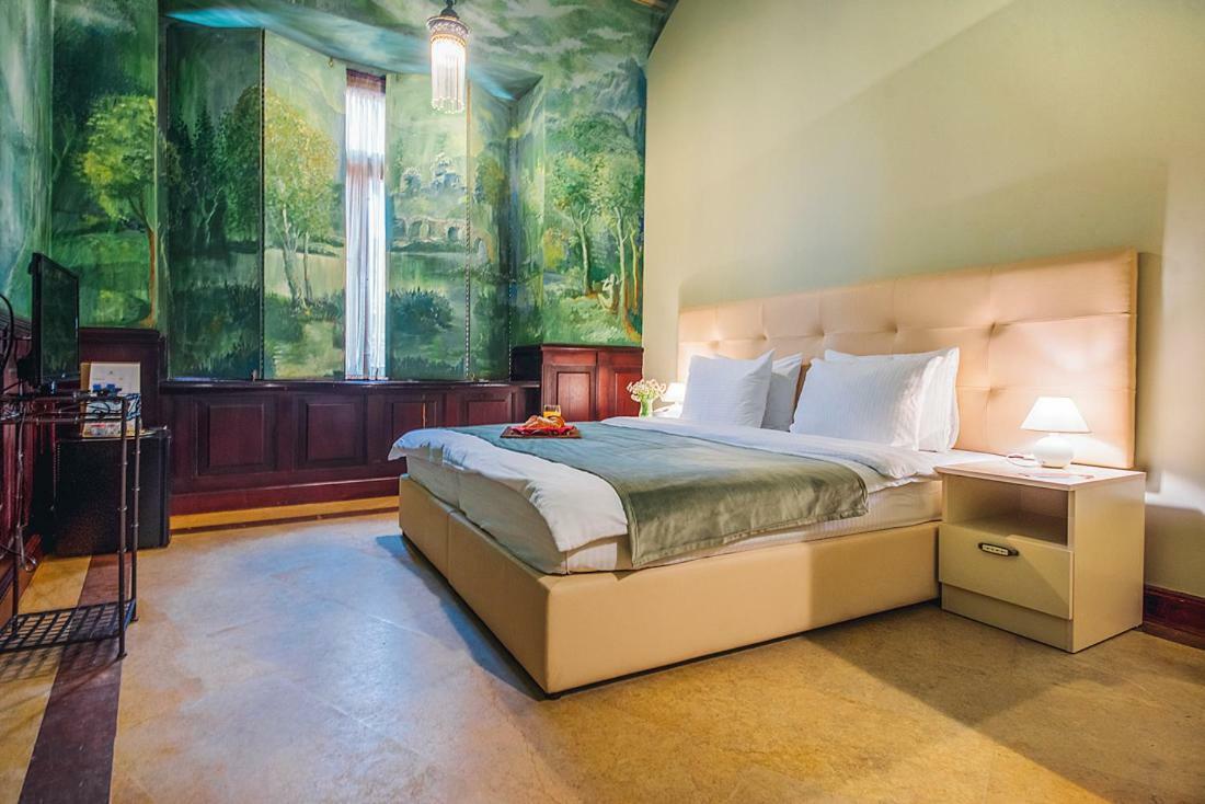 Emigrant Boutique Hotel Tbilisi Exterior photo